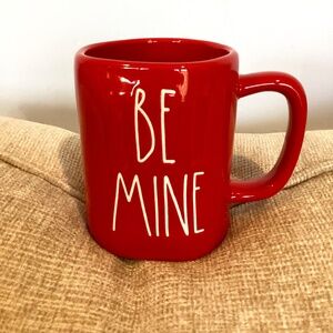 Rae Dunn “Be Mine” large red coffee mug NEW